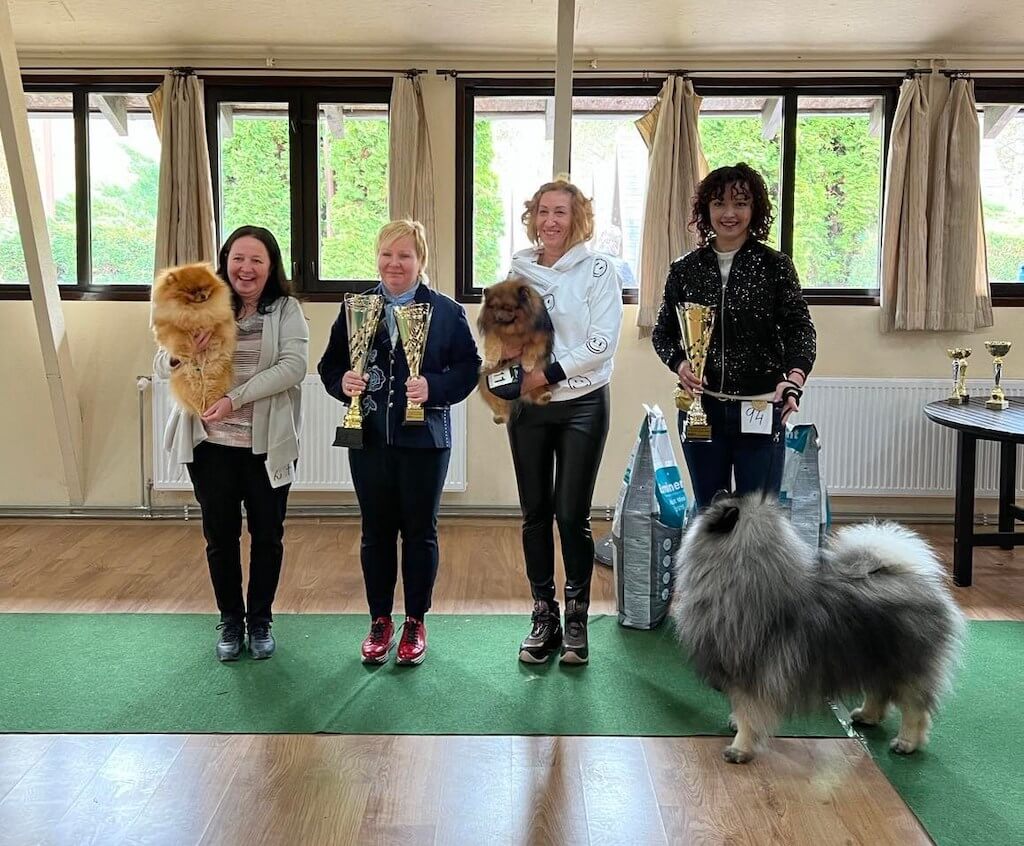 Špeciálna výstava špicovitých plemien s CAC